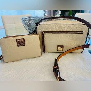 Dooney & Bourke Women's Camera Zip Crossbody & Wallet Leather, Color Bone